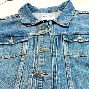 Old Navy Blue Jean Jacket size XXL Never been worn button front and on sleeve